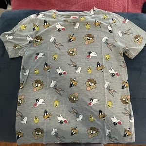 Looney Tunes shirt, size M